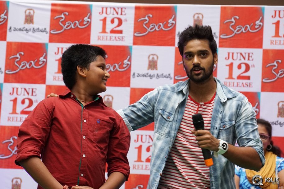 Kerintha-Movie-Team-at-Manjeera-Mall-Kukatpally